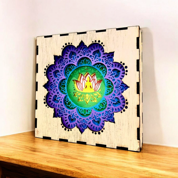 Veilleuse lightbox en bois à led - Yoga, Chakras et Bouddha zen sur sa fleur de lotus [Personnalisable]